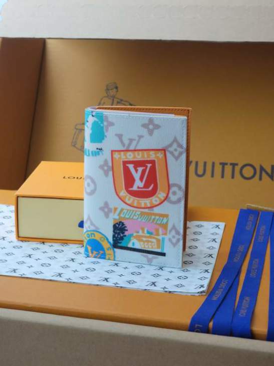 Picture of Louis Vuitton Wallets _SKUfw236289060fw